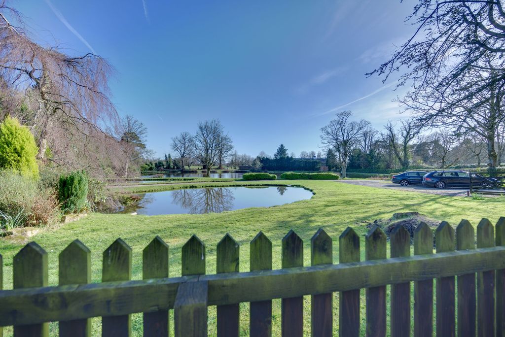 Property photo 3 of 25