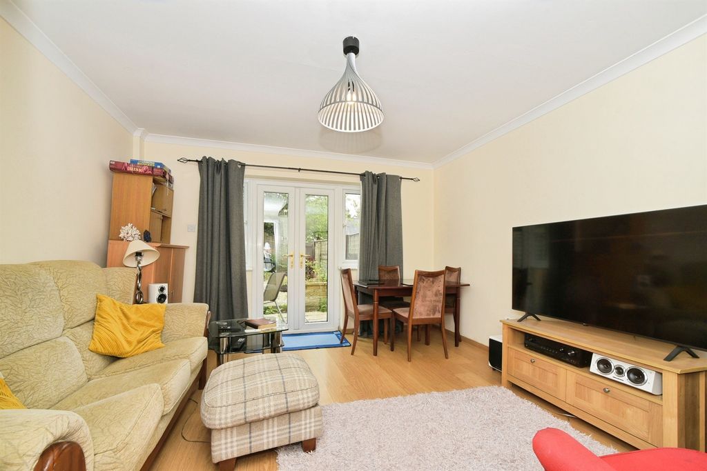 Property photo 2 of 17