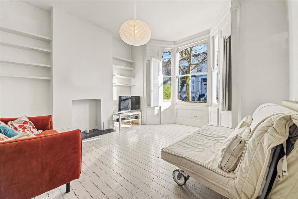 Property photo 3 of 13 Picture No. 02