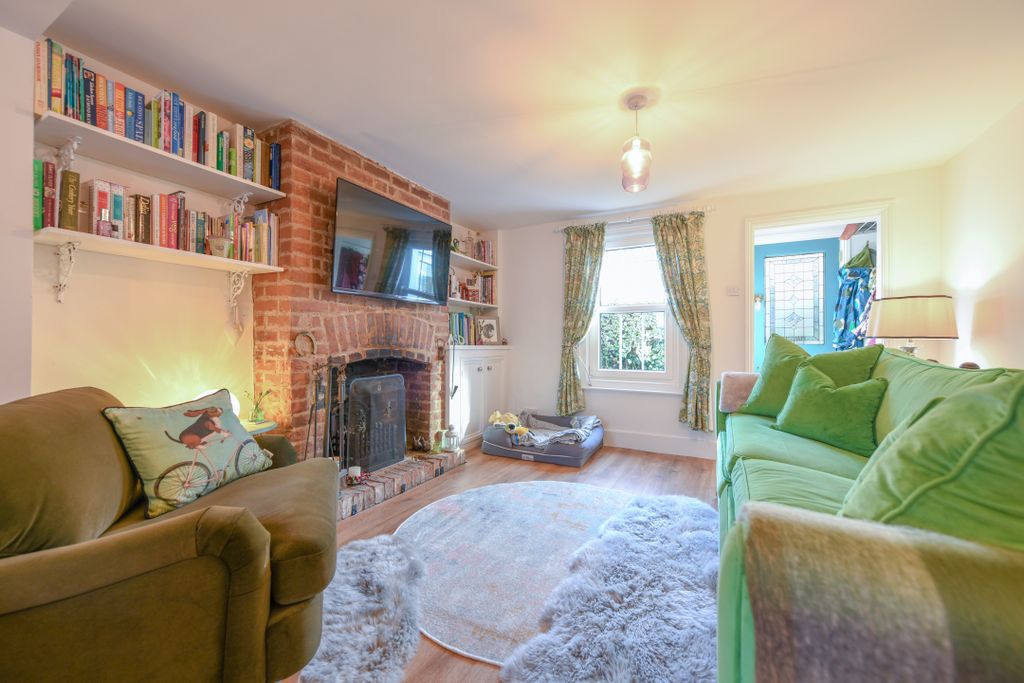 Property photo 3 of 14