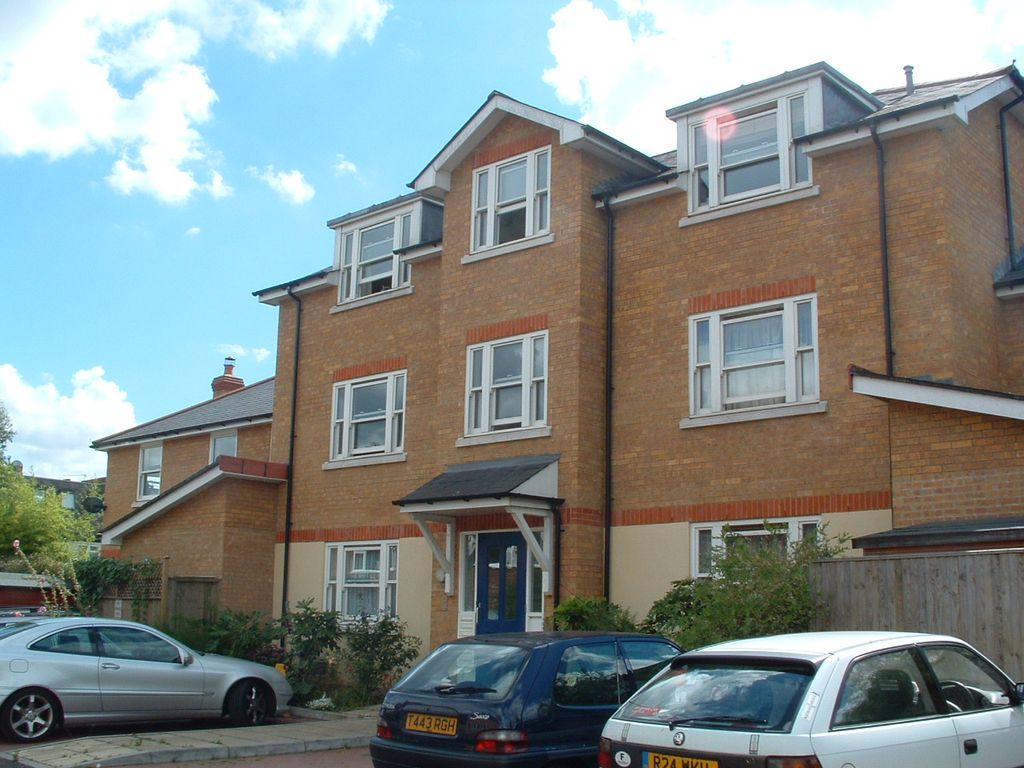 Property photo 1 of 8