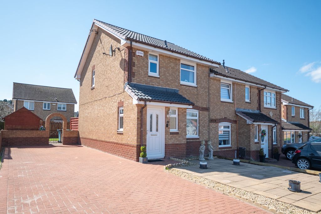 Property photo 1 of 15 Front