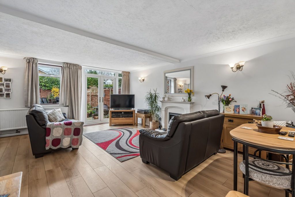 Property photo 2 of 21 Photo 3