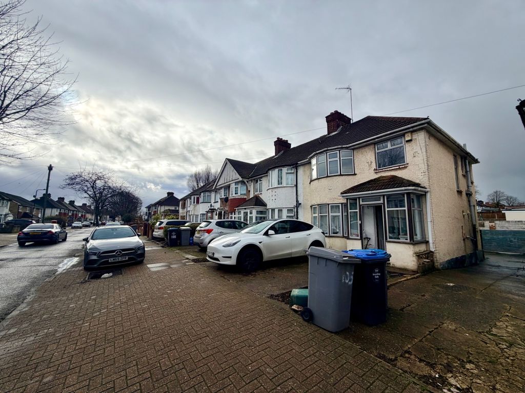 Property photo 2 of 12 4921781