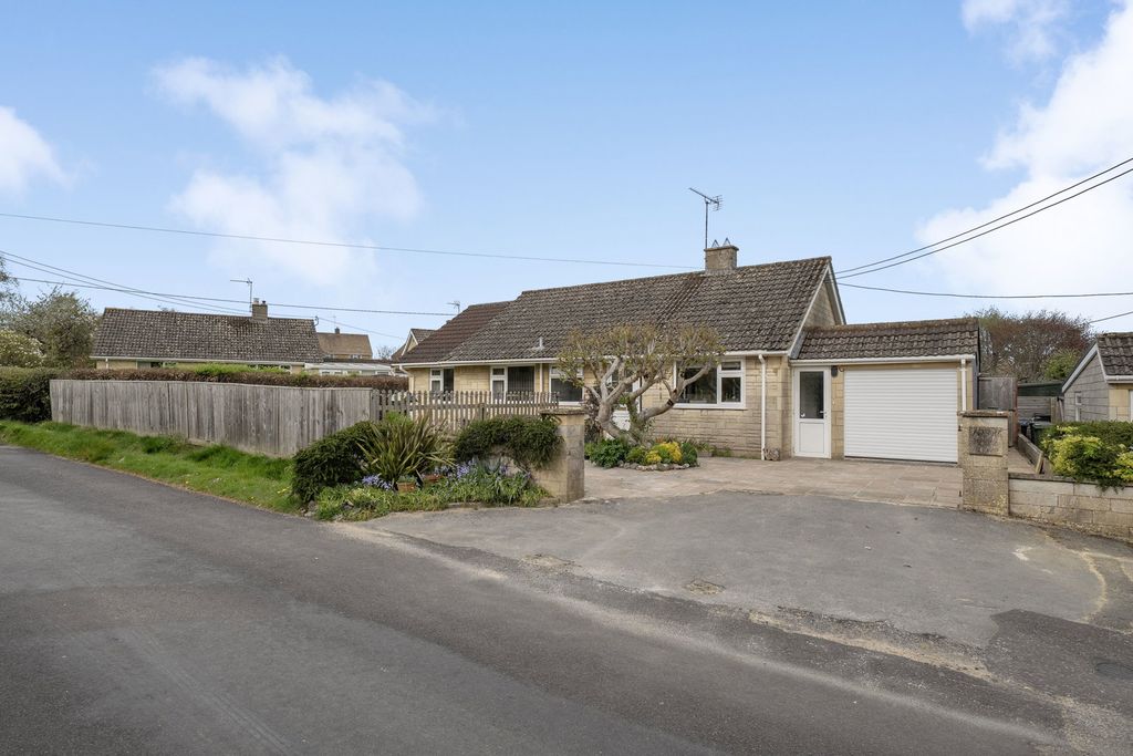 Property photo 1 of 21