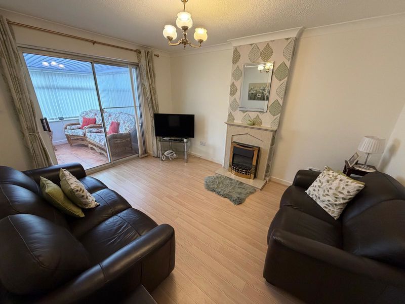 Property photo 3 of 10 Photo 1