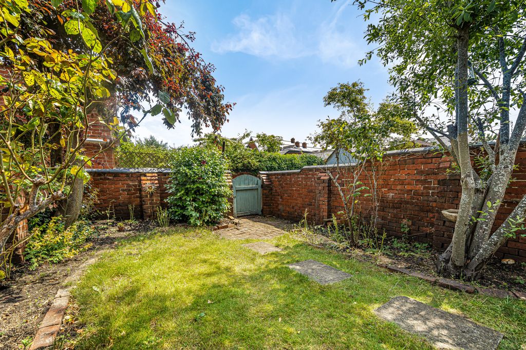 Property photo 2 of 22 Picture No. 09