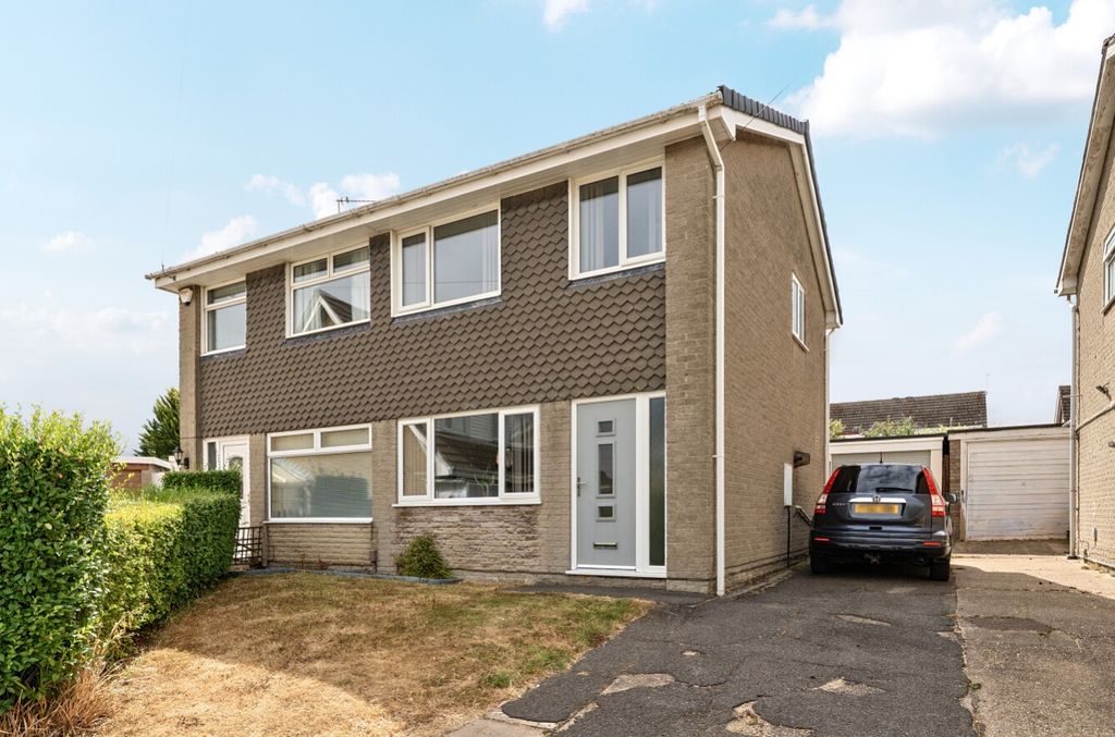 Property photo 1 of 23 1-6A7462c915E96-1502054-19Fd6A1770756-2-1