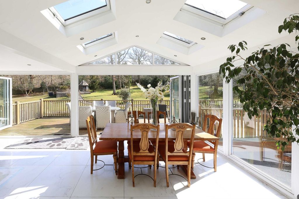 Property photo 3 of 33 Picture No. 20