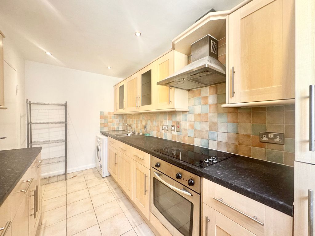 Property photo 3 of 19 3