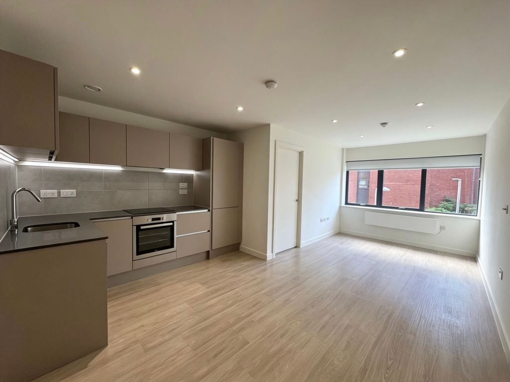 Property photo 1 of 6 10 Linacre - Living Area