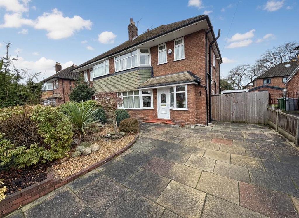 Property photo 1 of 30 Main Photo