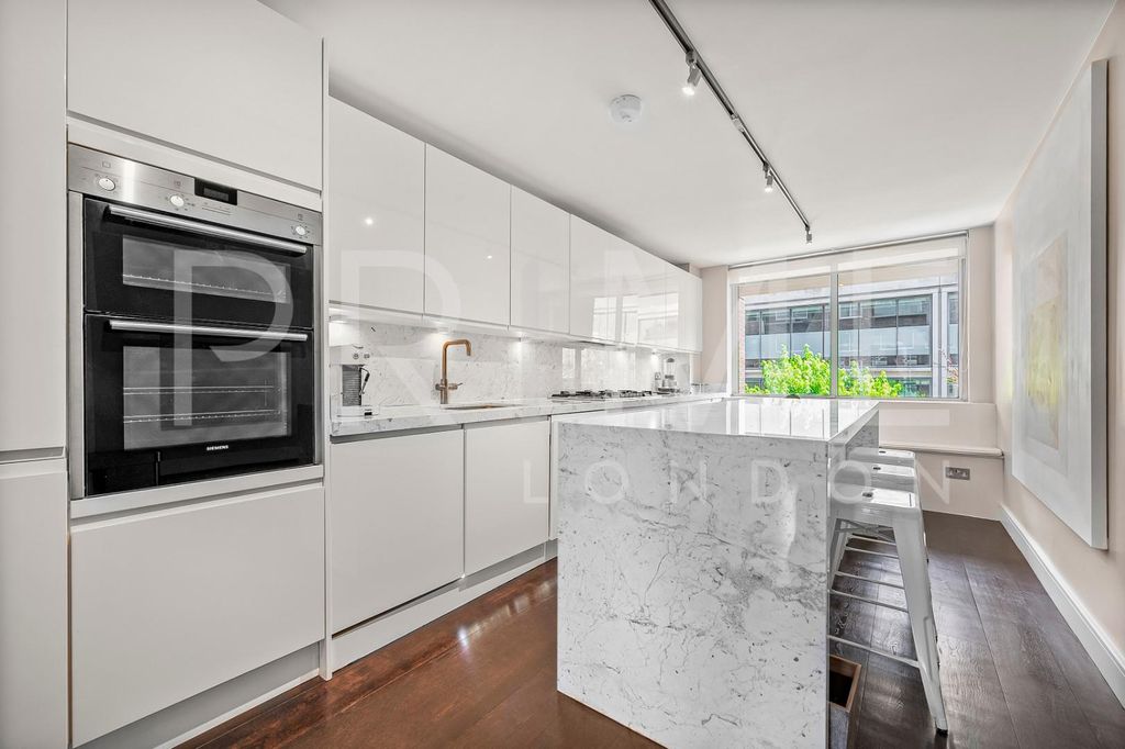 Property photo 3 of 10 Kitchen.Jpg