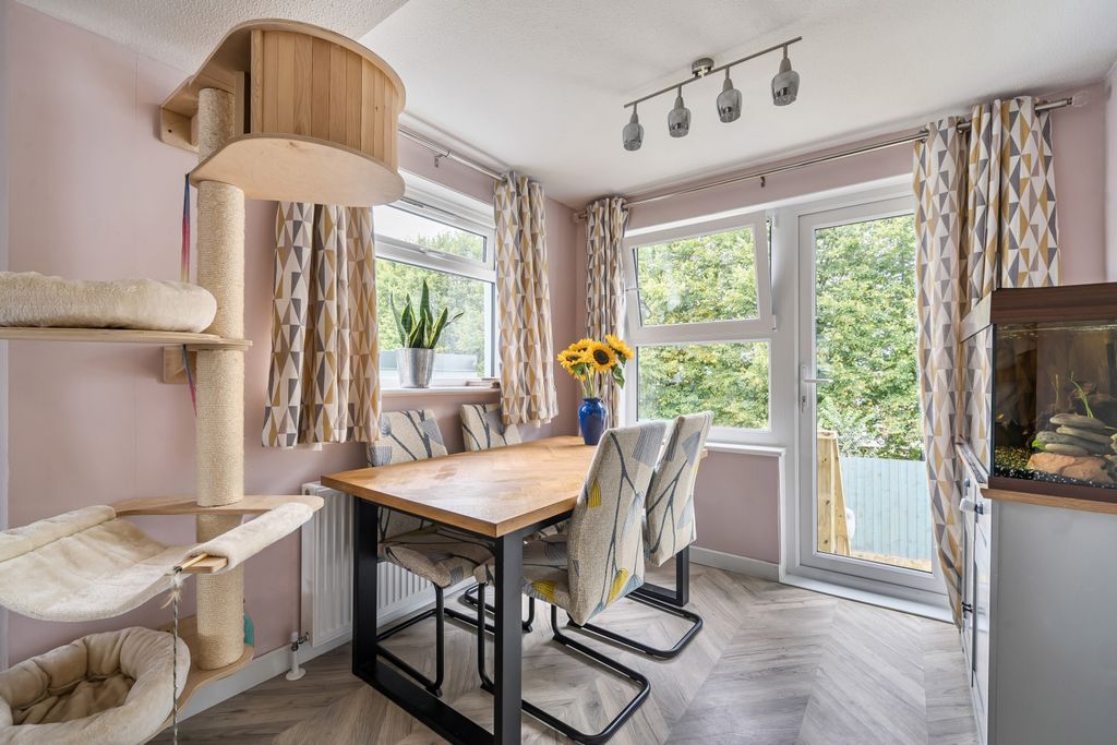 Property photo 3 of 17 1343692-8-68A5F62d634Cf