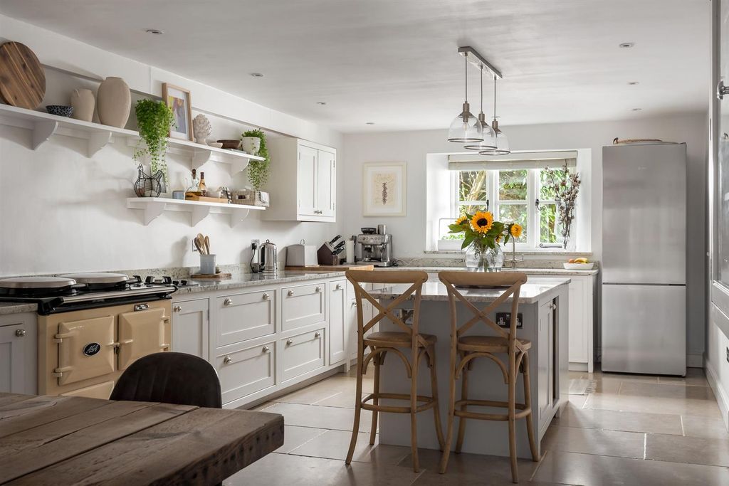 Property photo 2 of 29 13 - Church Cottage - Gl7 5Hx - Web.Jpg