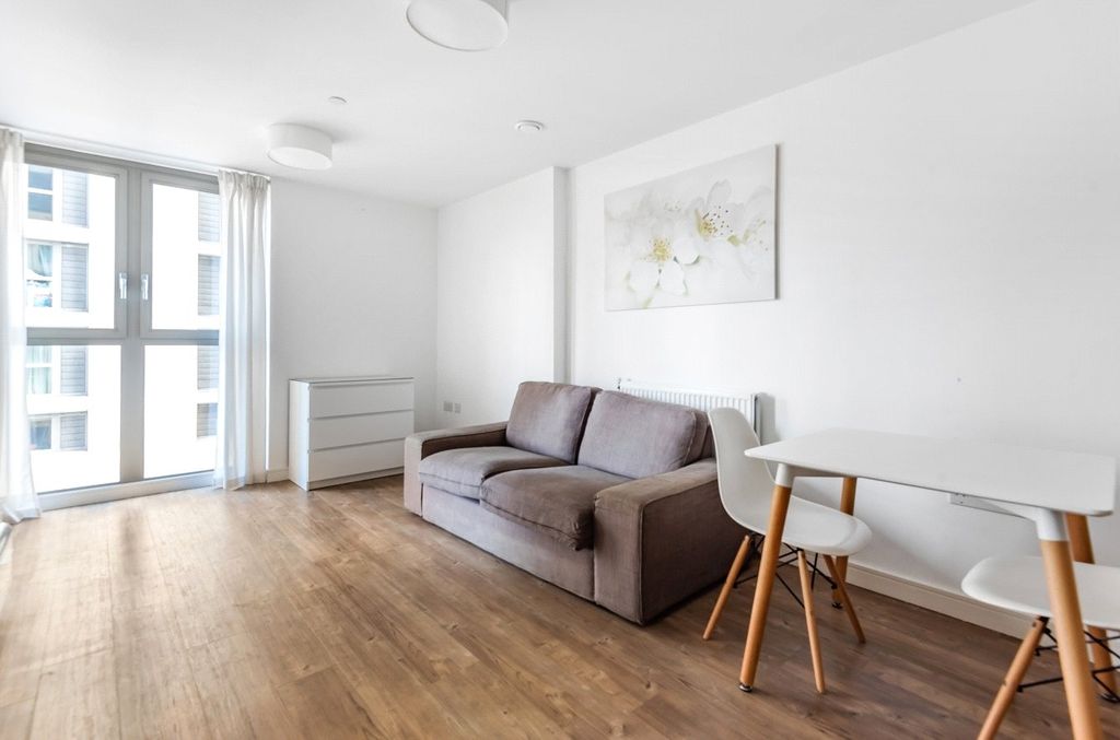 Property photo 2 of 9 Reception