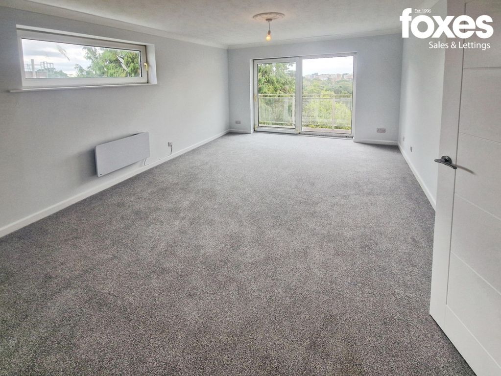 Property photo 2 of 10 4487921