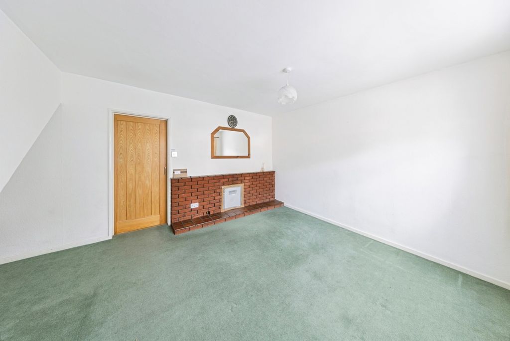 Property photo 2 of 16 Photo