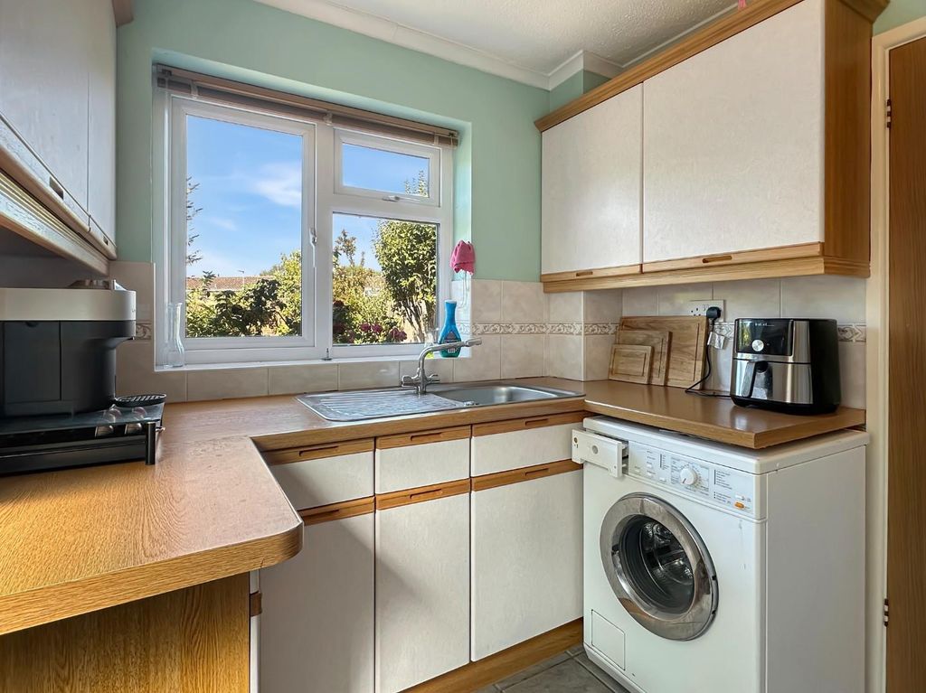 Property photo 2 of 15 Img (2) (1).Jpg