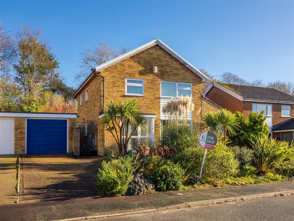 Property photo 1 of 47 20Clovellydrive-74.Jpg