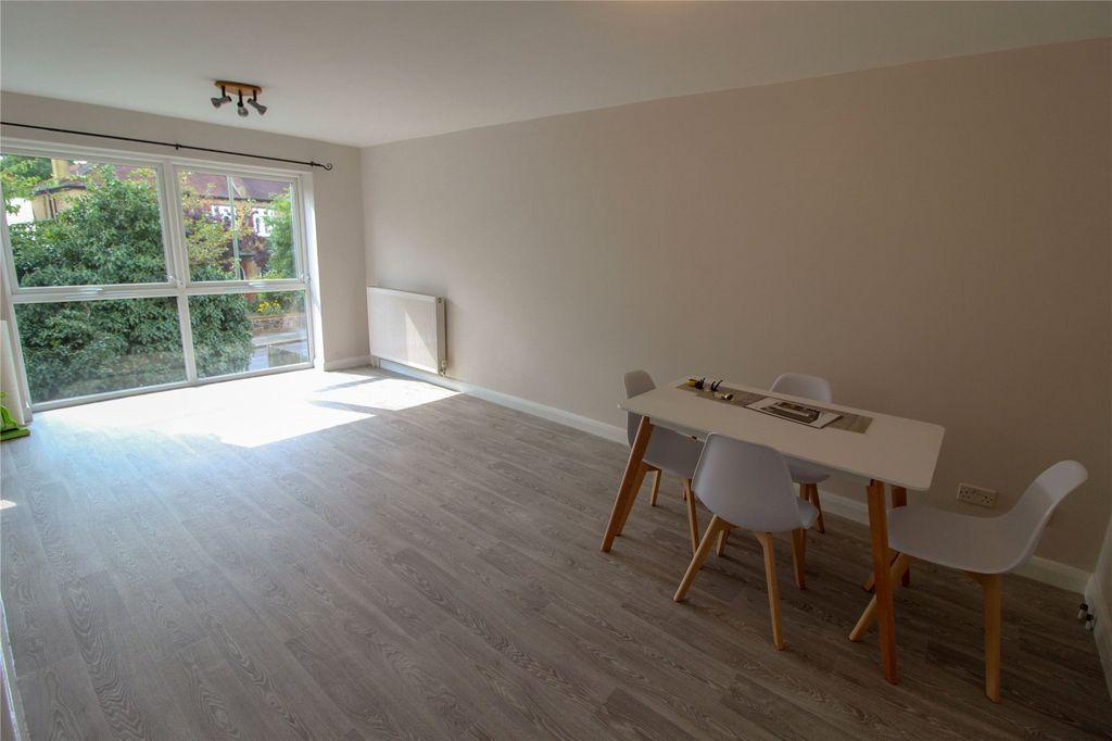 Property photo 1 of 6 Picture No. 06