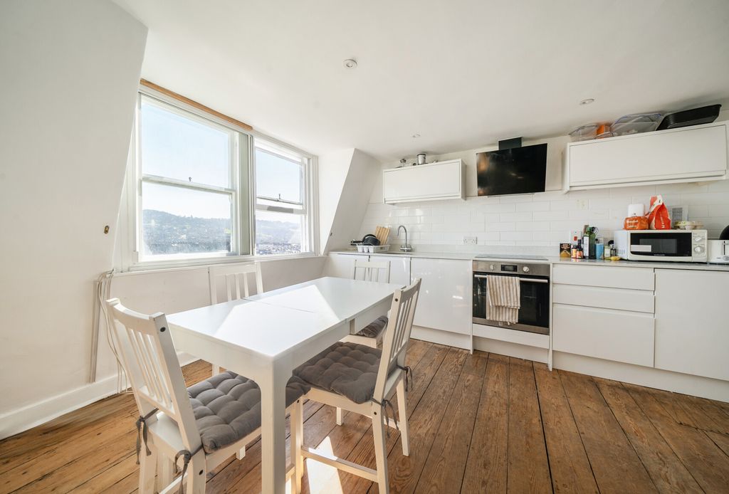 Property photo 1 of 10 Dining