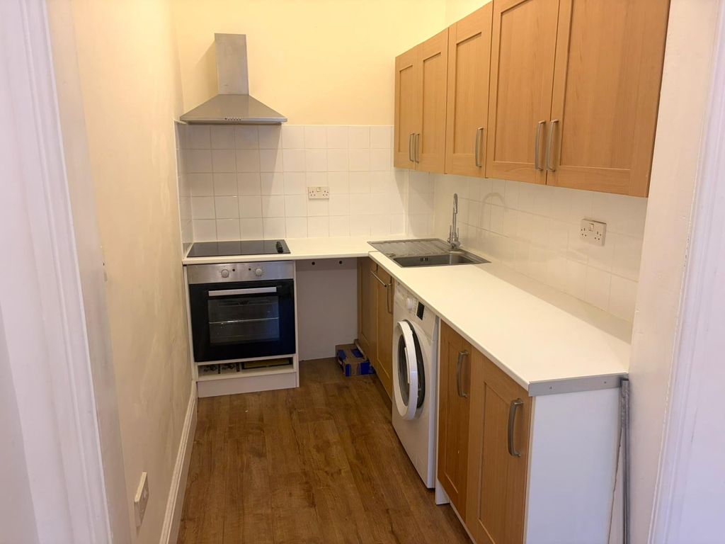 Property photo 2 of 5 Picture No. 05