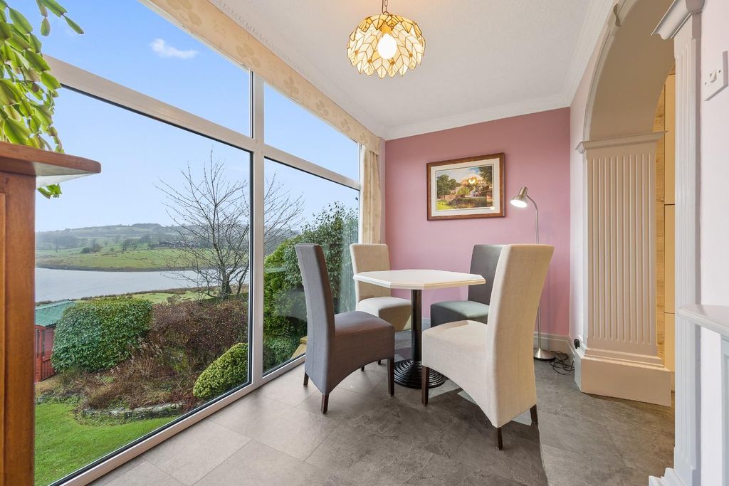 Property photo 3 of 87 23 Manor Road Hdr-10.Jpg