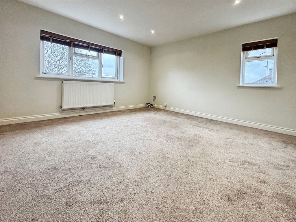 Property photo 3 of 5 Picture No. 03