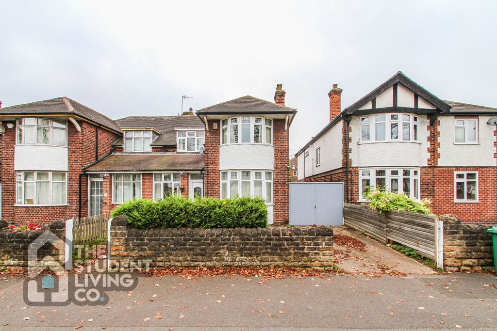 Property photo 1 of 37