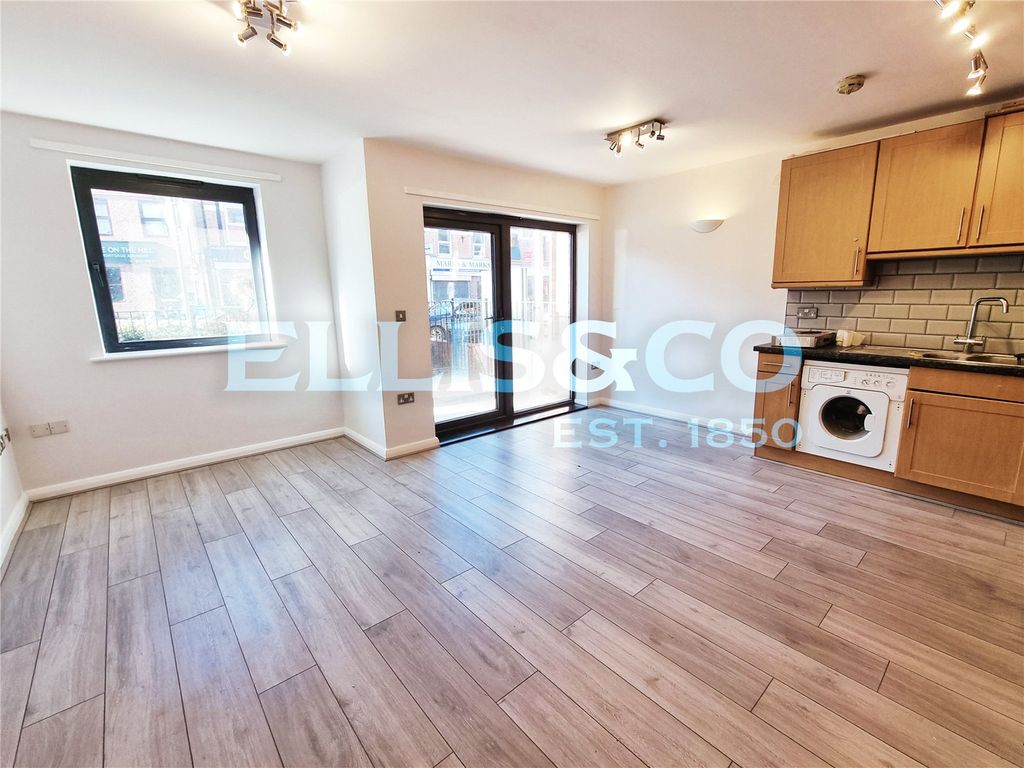 Property photo 1 of 12 Picture No. 03