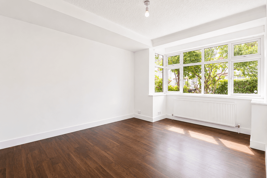 Property photo 3 of 13 Gallery