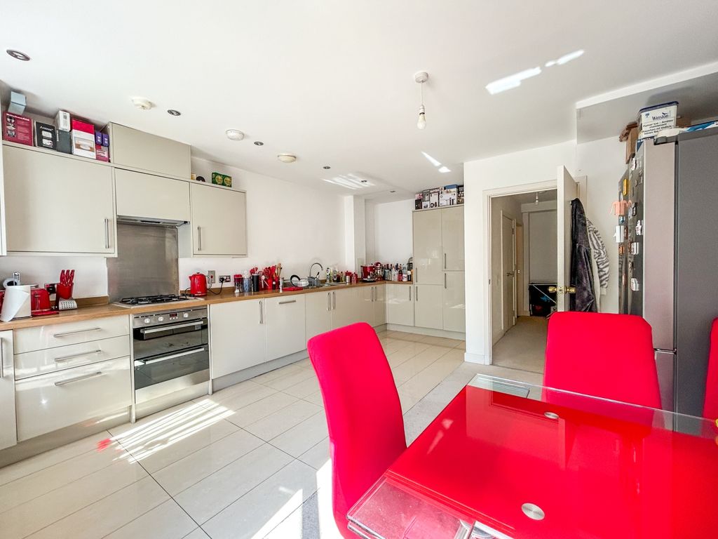 Property photo 3 of 9 Img_4033
