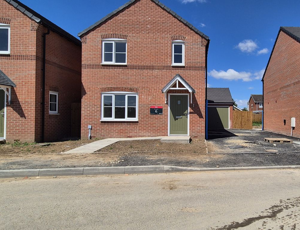 Property photo 1 of 1 Front