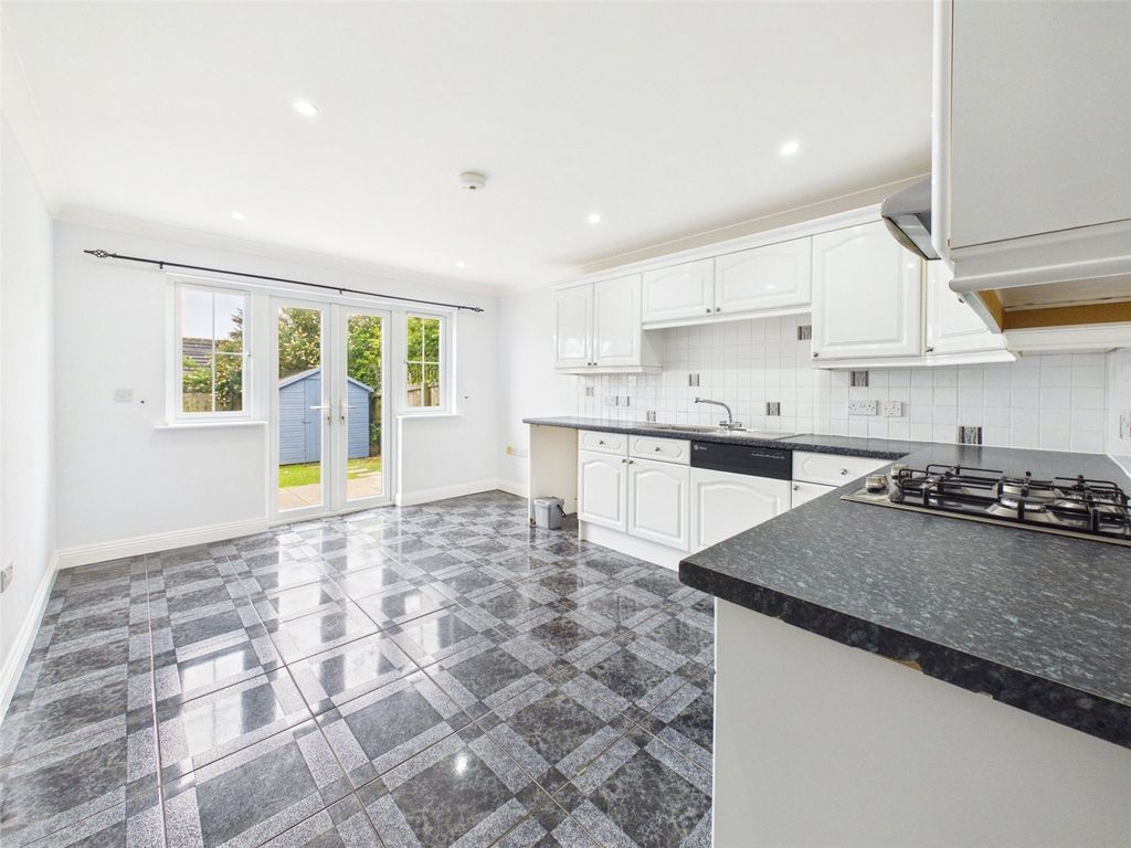 Property photo 2 of 27 Picture No. 05