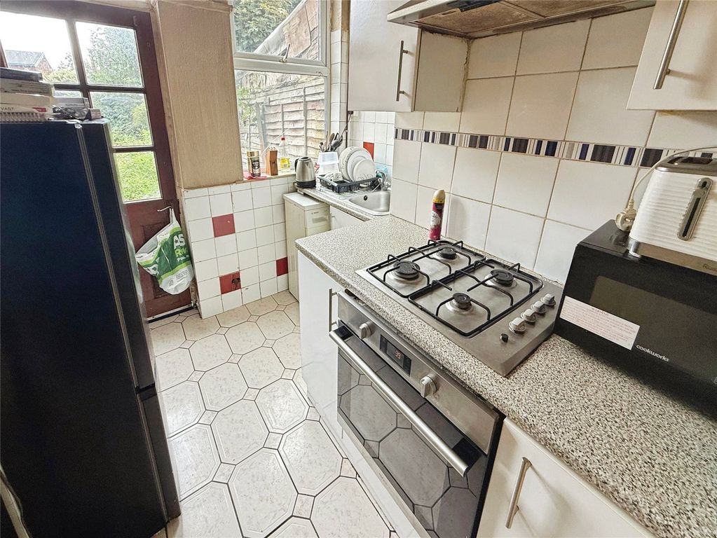 Property photo 3 of 9 Picture No. 02