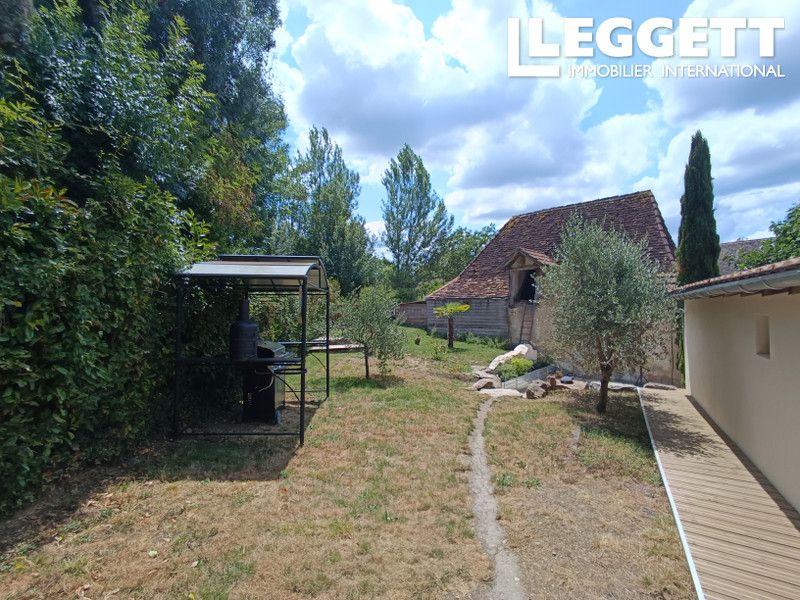 Property photo 2 of 10