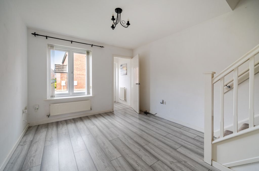 Property photo 2 of 25 1521749-15-1A090E80B8E05