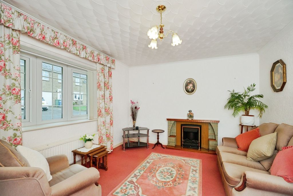 Property photo 2 of 19 Pbox-Img.Jpg