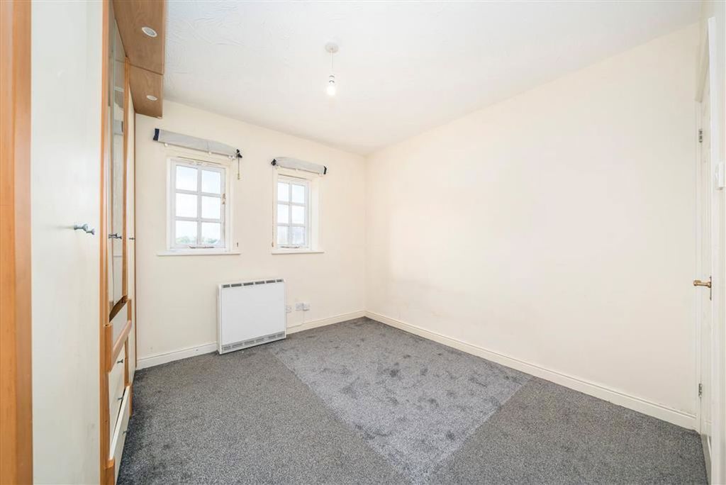 Property photo 3 of 4