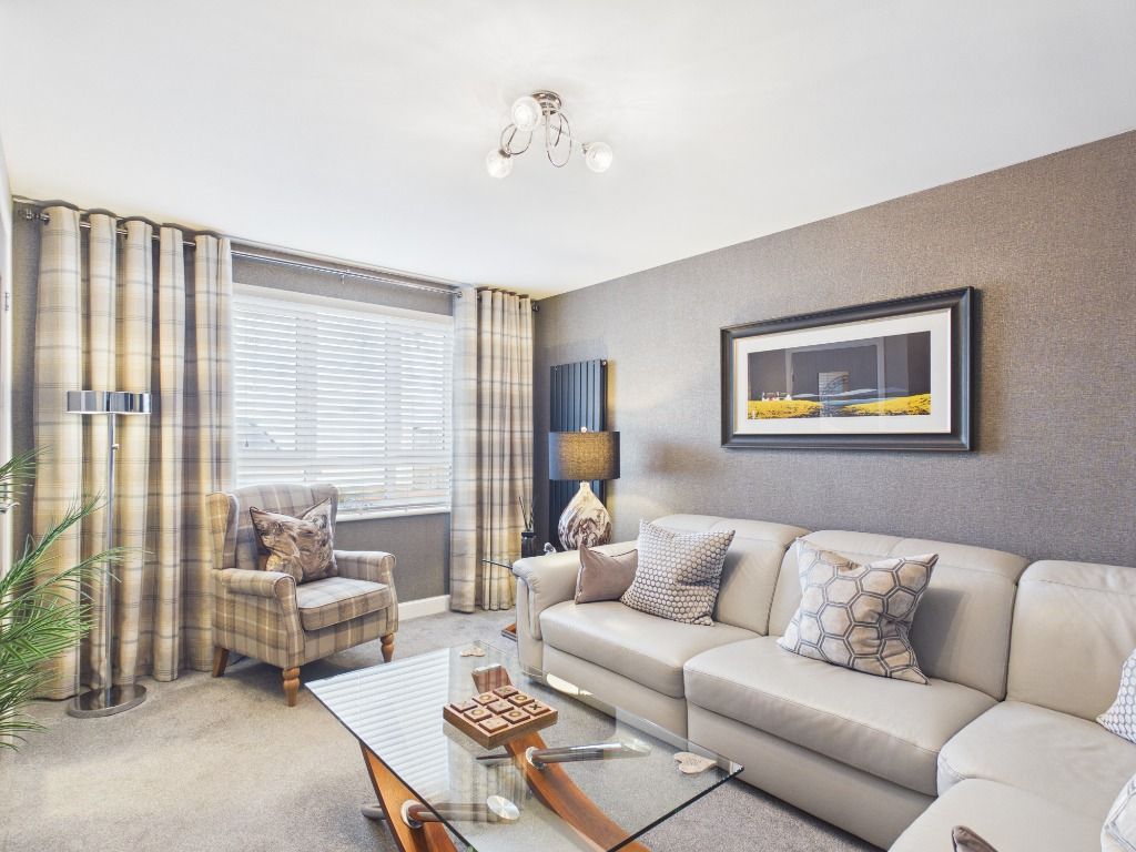 Property photo 2 of 28