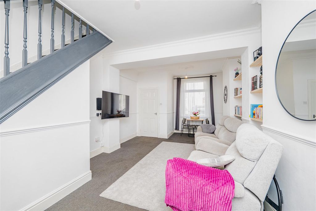 Property photo 2 of 19 P1410660.Jpg