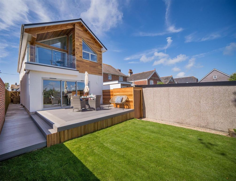 Property photo 1 of 20 1863-027-Websize - Cropped.Jpg