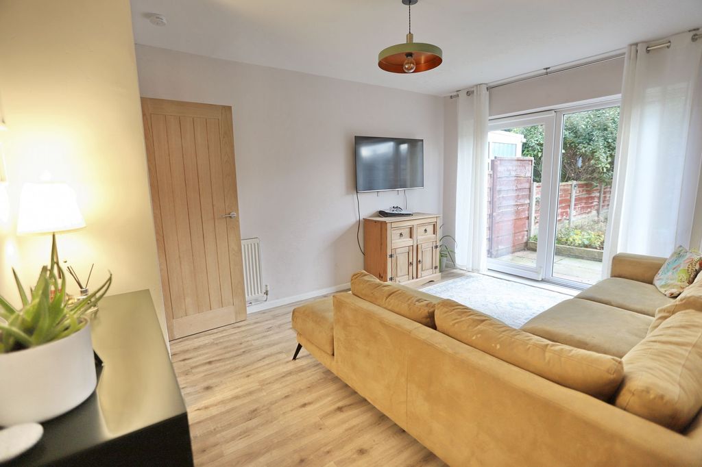 Property photo 3 of 17