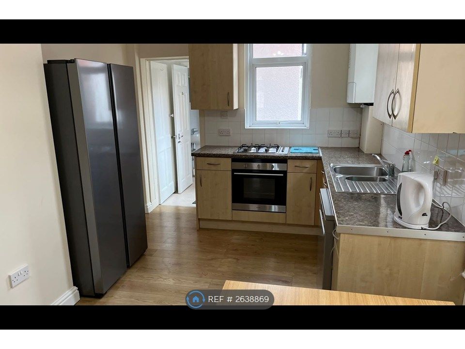 Property photo 3 of 34