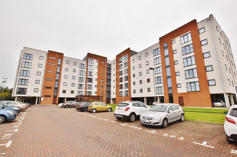 Property photo 1 of 8 Photo 8