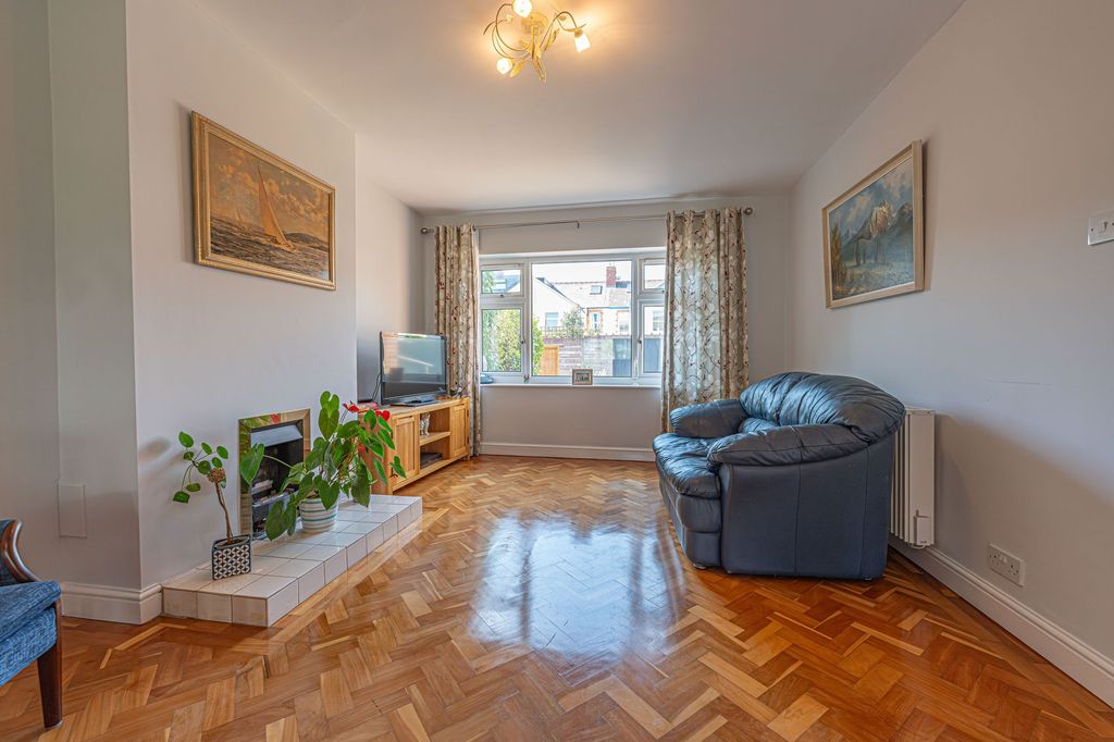 Property photo 2 of 66