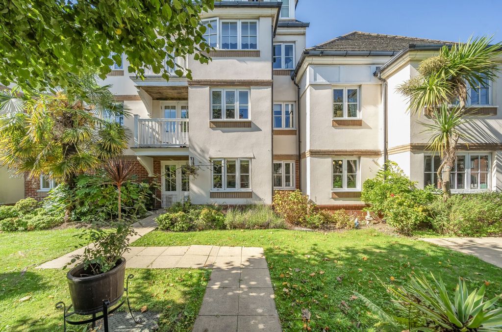 Property photo 1 of 20