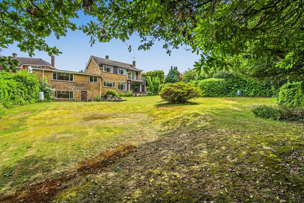 Property photo 1 of 20