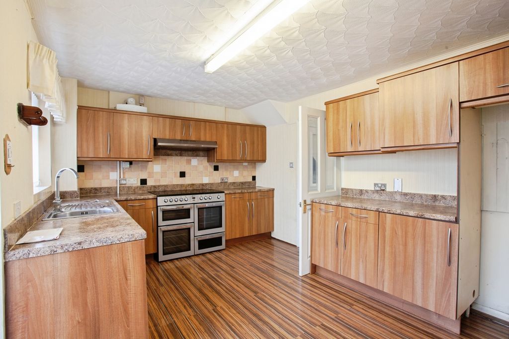 Property photo 3 of 20 Pbox-Img.Jpg